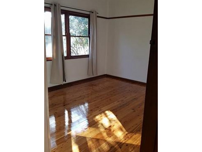 17 Austin Ave, Campbelltown NSW 2560