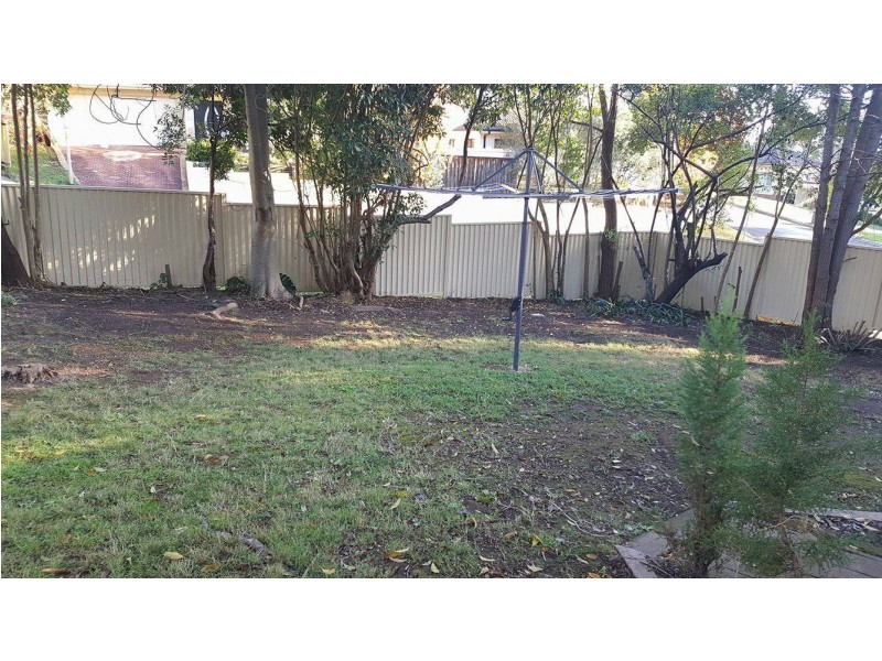 17 Austin Ave, Campbelltown NSW 2560