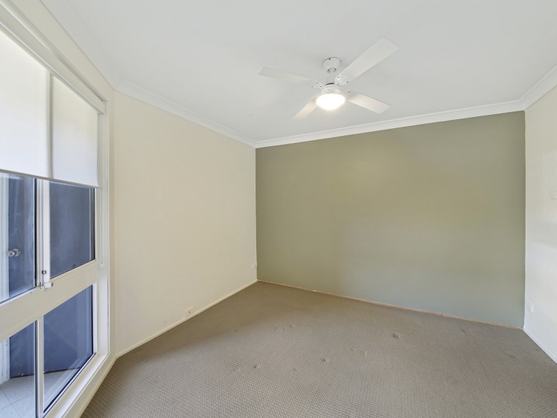 32 Holman Place, St Helens Park NSW 2560