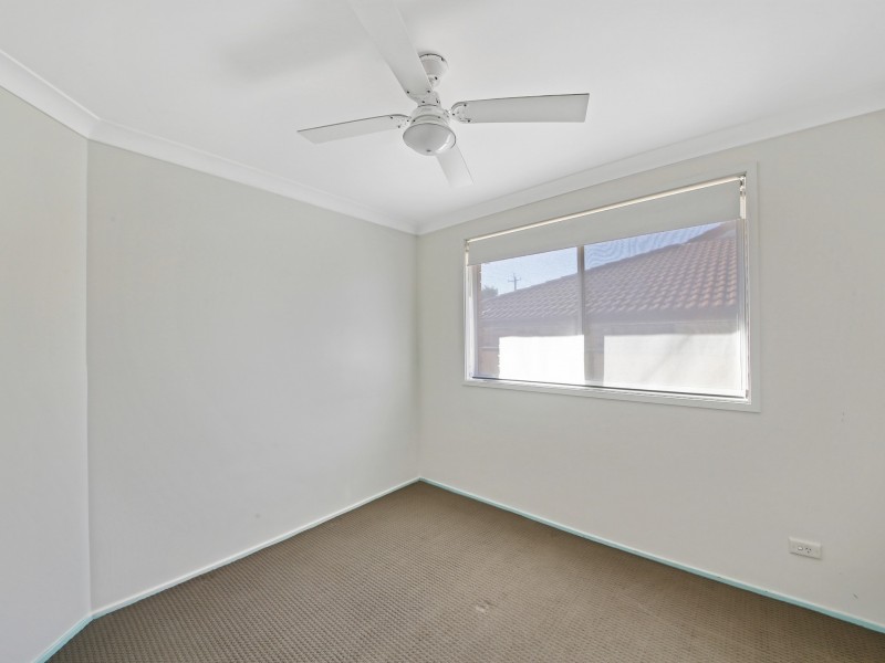 32 Holman Place, St Helens Park NSW 2560