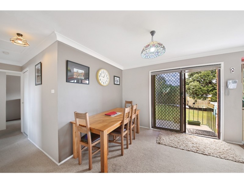 12 Lillyvicks Crescent, Ambarvale NSW 2560