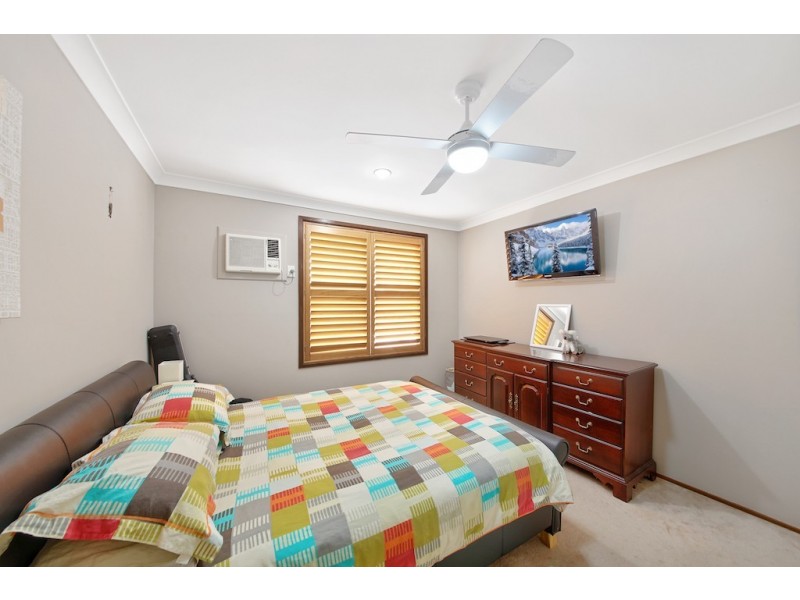 12 Lillyvicks Crescent, Ambarvale NSW 2560