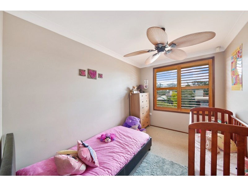 12 Lillyvicks Crescent, Ambarvale NSW 2560