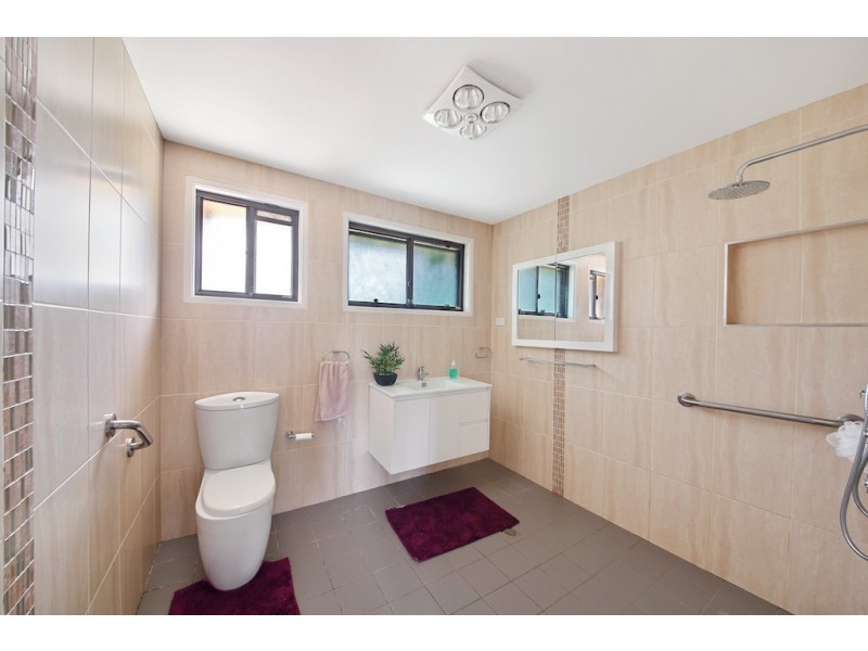 12 Lillyvicks Crescent, Ambarvale NSW 2560