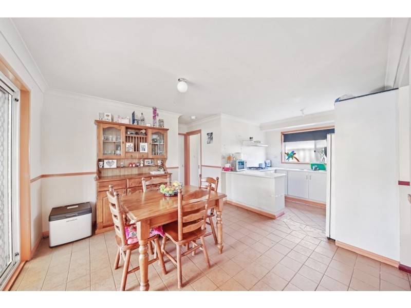 3 Woylie Place, St Helens Park NSW 2560