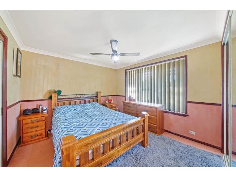 3 Woylie Place, St Helens Park NSW 2560