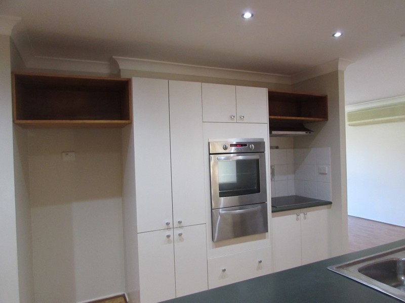5 Fullerton Circuit, St Helens Park NSW 2560
