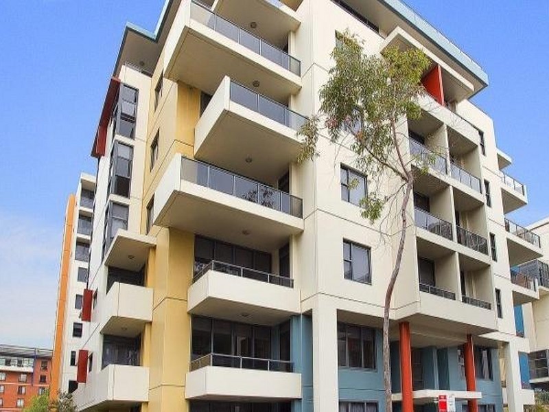 633/28 Danks Street, Waterloo NSW 2017