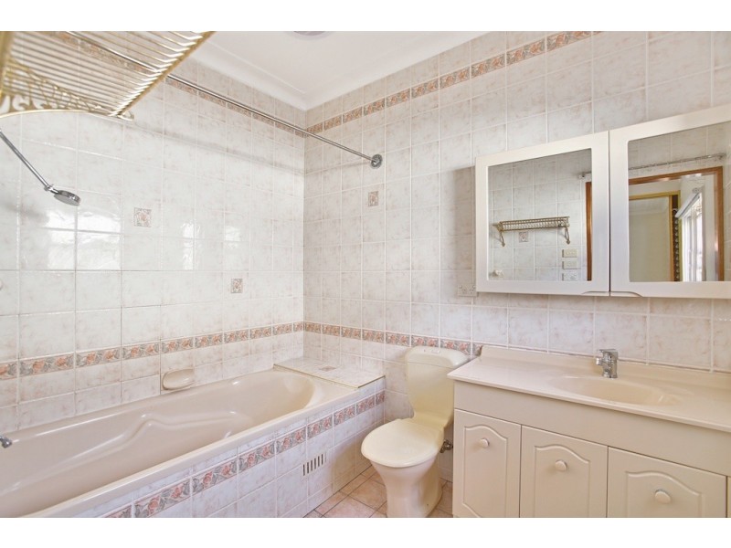 71 Lithgow Street, Campbelltown NSW 2560