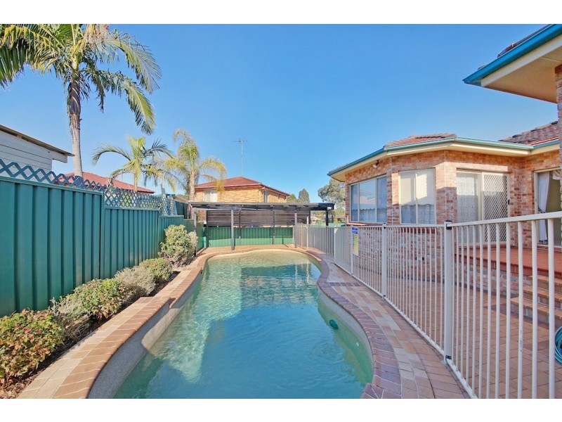 16 Cornelian Avenue, Eagle Vale NSW 2558