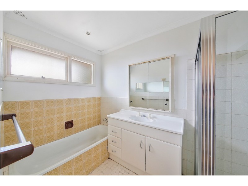 1 Tisher Place, Ambarvale NSW 2560