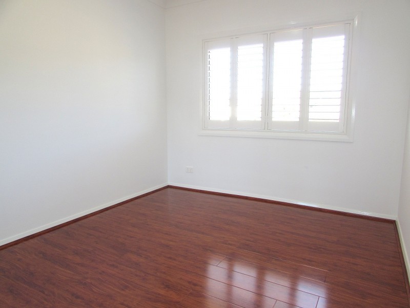 5 Lunar Place, Campbelltown NSW 2560