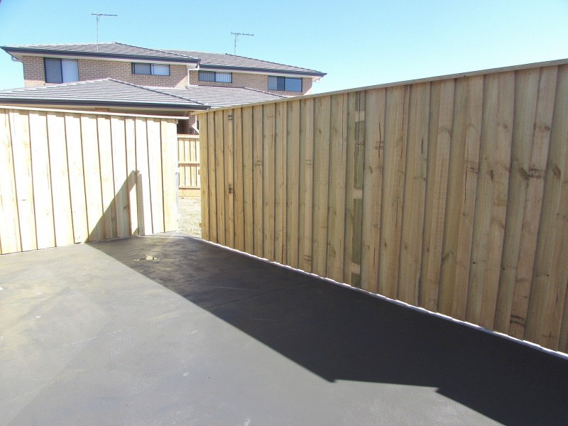 5a Lunar Place, Campbelltown NSW 2560