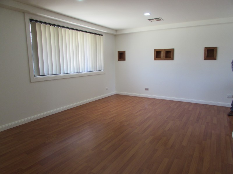 10 Whale Place, Woodbine NSW 2560