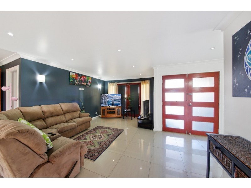 2 Wick Place, St Andrews NSW 2566