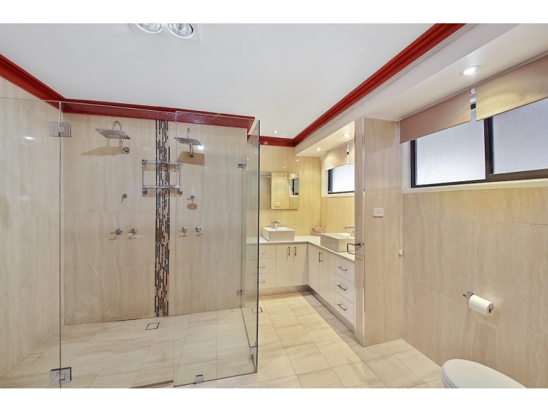 2 Wick Place, St Andrews NSW 2566