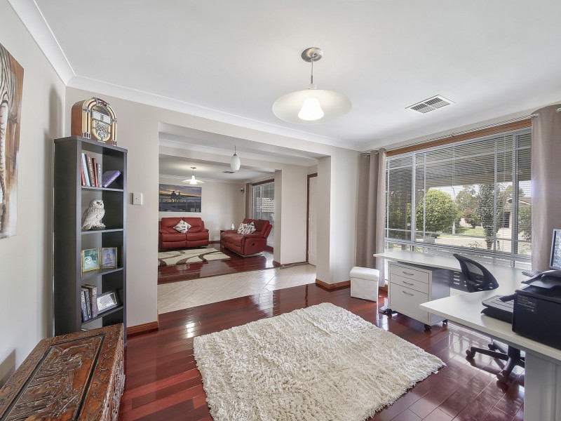 14 Persoonia Close, Mount Annan NSW 2567