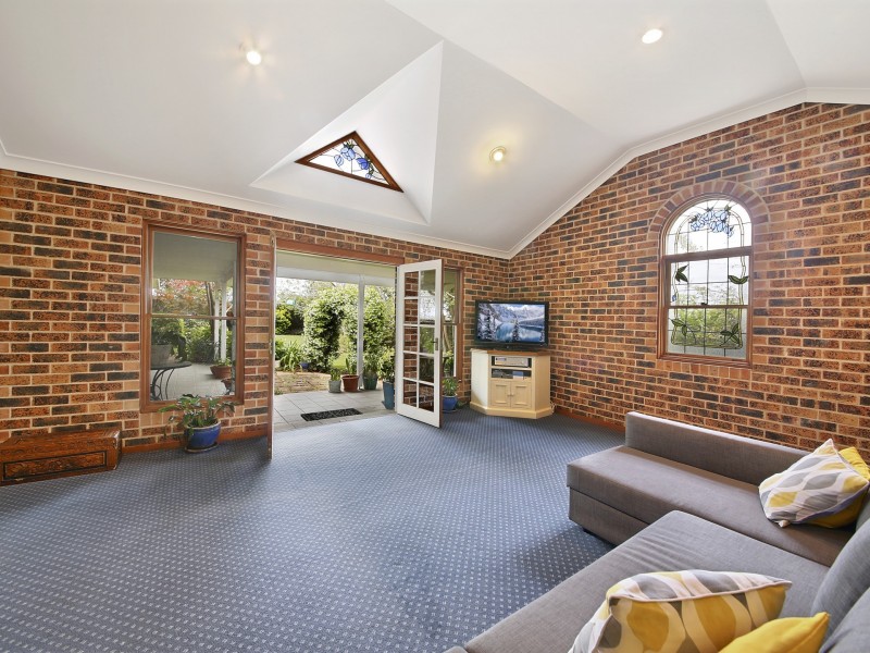 9 Perrumba Place, Bradbury NSW 2560