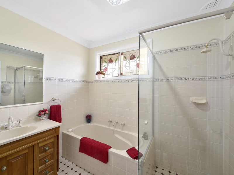 9 Perrumba Place, Bradbury NSW 2560