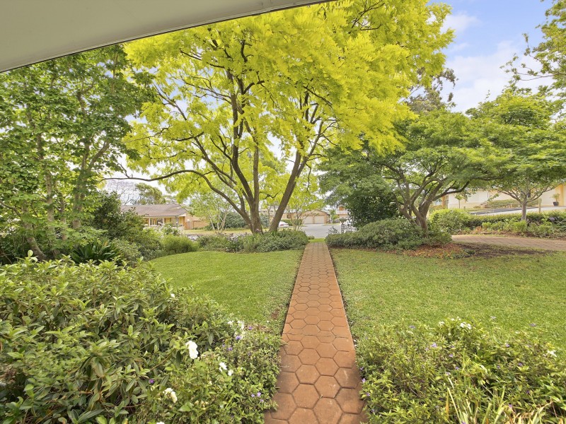 9 Perrumba Place, Bradbury NSW 2560