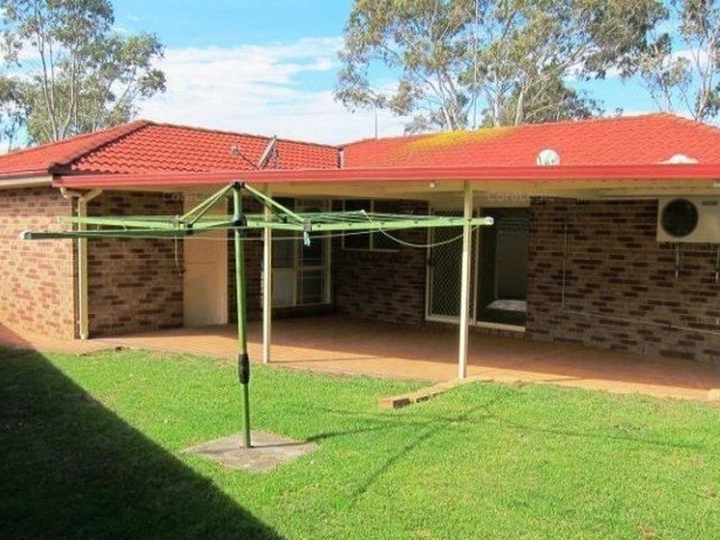 16 Elliot Place, St Helens Park NSW 2560