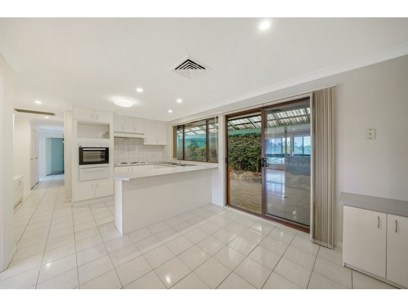35 Ballantrae Drive, St Andrews NSW 2566