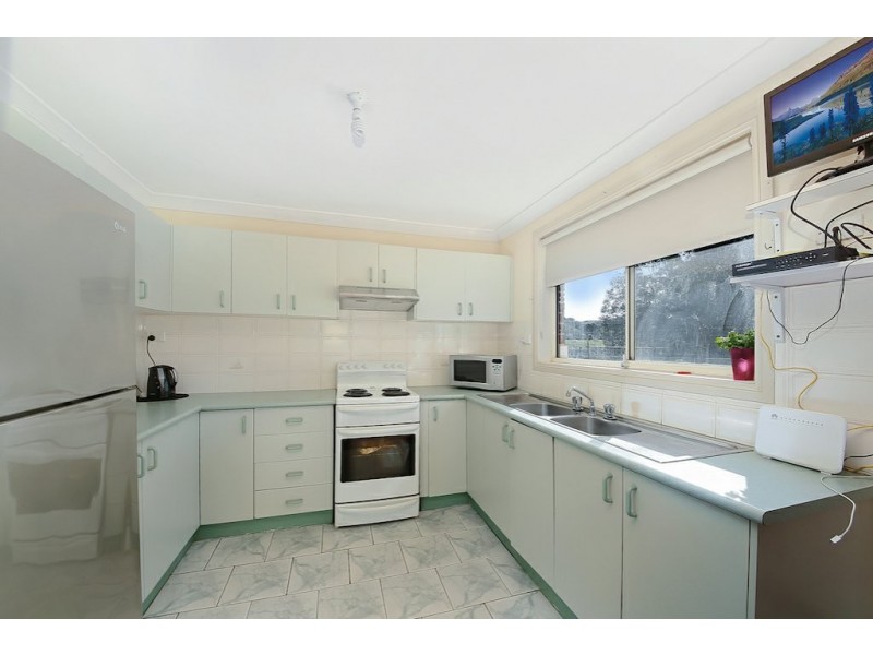10/6 Wickfield Place, Ambarvale NSW 2560
