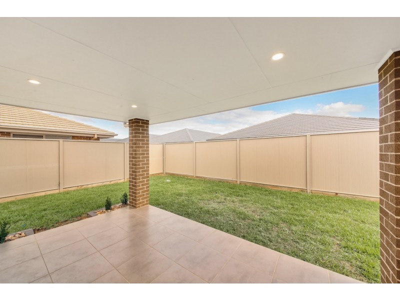 15 Wagner Road, Spring Farm NSW 2570