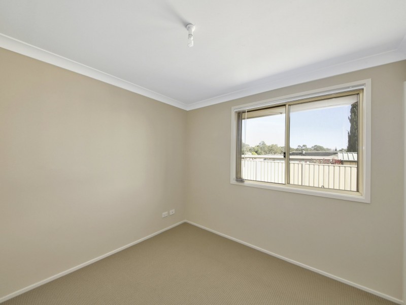 20 Lysander Avenue, Rosemeadow NSW 2560