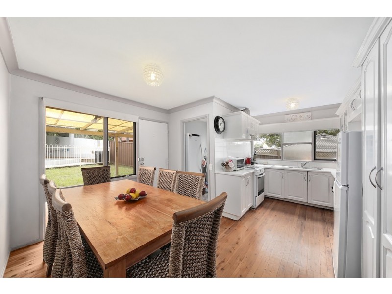 28 Pinaroo Crescent, Bradbury NSW 2560