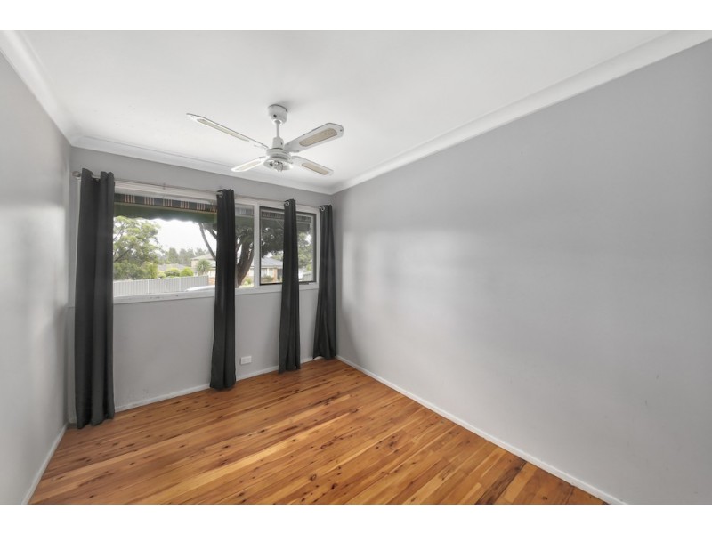 28 Pinaroo Crescent, Bradbury NSW 2560