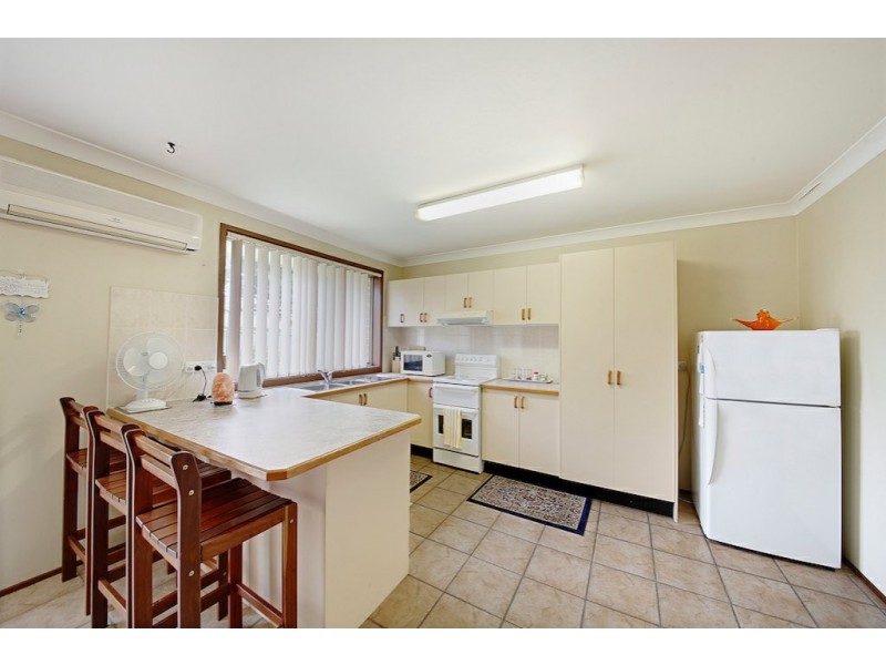 2/63 Kingsclare Road, Leumeah NSW 2560