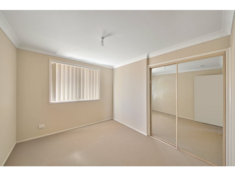 20 Lysander Avenue, Rosemeadow NSW 2560