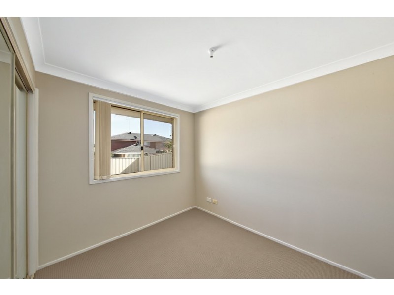 20 Lysander Avenue, Rosemeadow NSW 2560