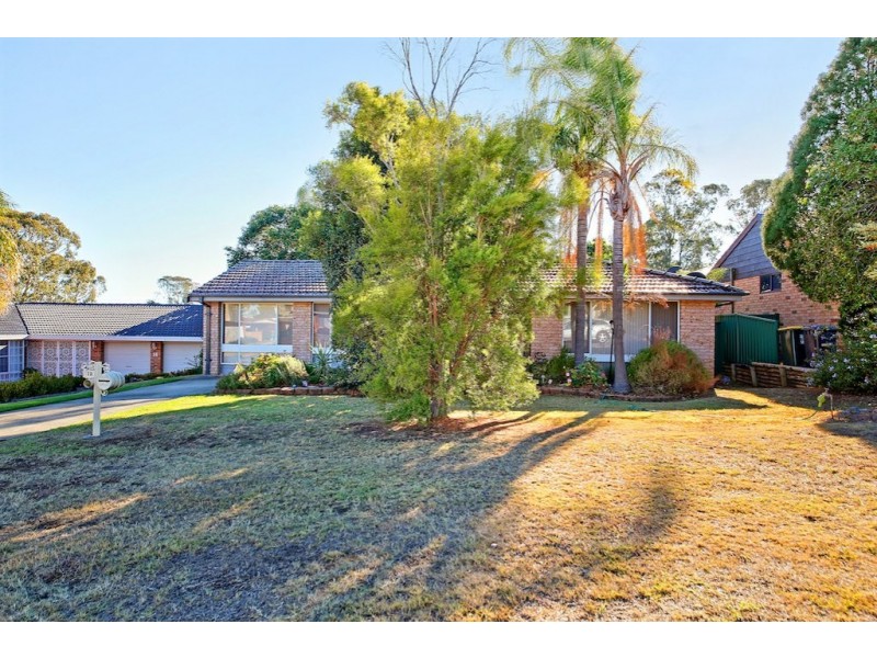 12 Donalbain Circuit, Rosemeadow NSW 2560