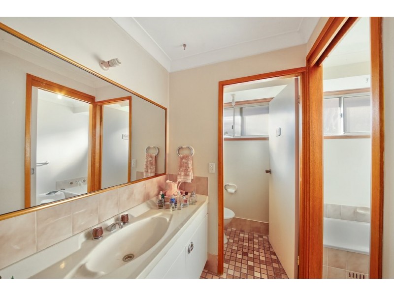 12 Donalbain Circuit, Rosemeadow NSW 2560