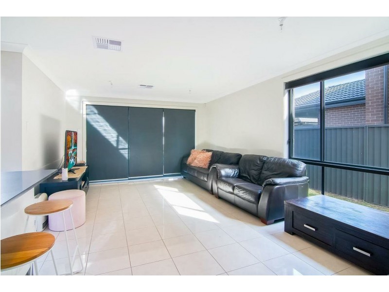 20 Ivory Curl Street, Gregory Hills NSW 2557