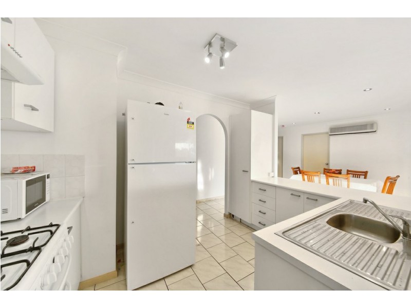 16 Elliot Place, St Helens Park NSW 2560