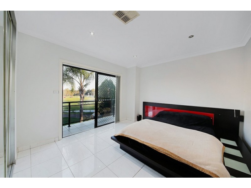 4 Pomo Close, Greenfield Park NSW 2176