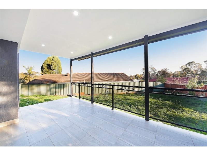4 Pomo Close, Greenfield Park NSW 2176