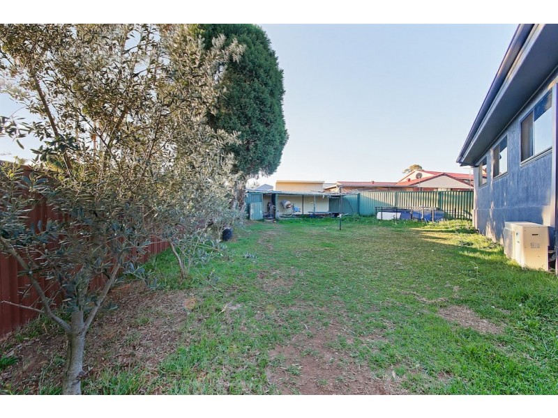 4 Pomo Close, Greenfield Park NSW 2176