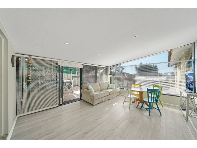 6 Yulunga Place, Bradbury NSW 2560