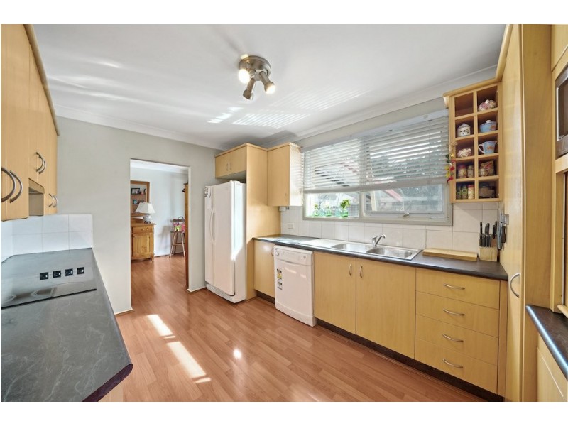 6 Yulunga Place, Bradbury NSW 2560