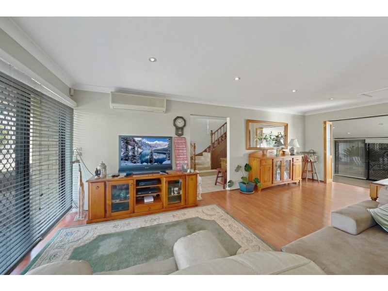 6 Yulunga Place, Bradbury NSW 2560