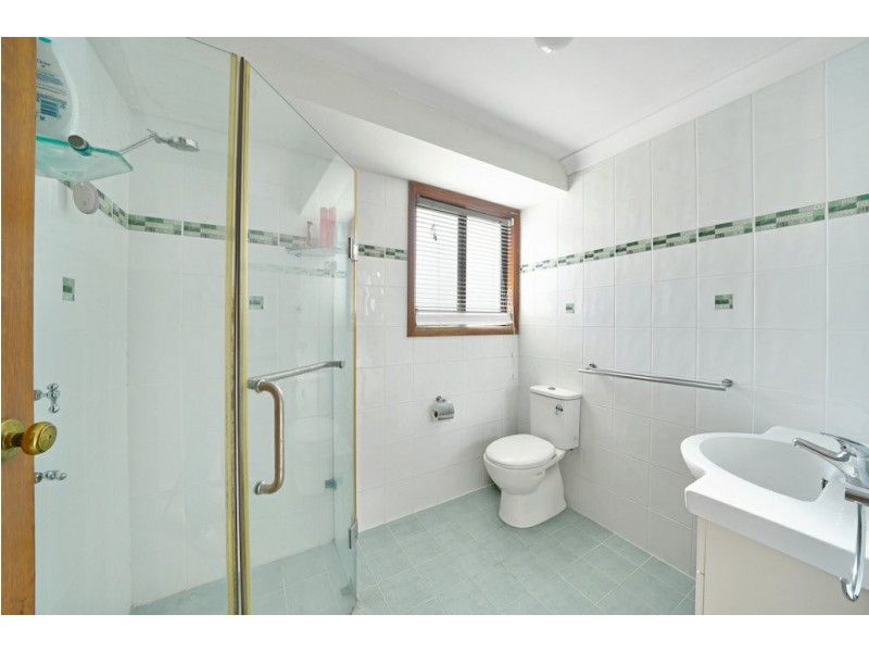 6 Yulunga Place, Bradbury NSW 2560