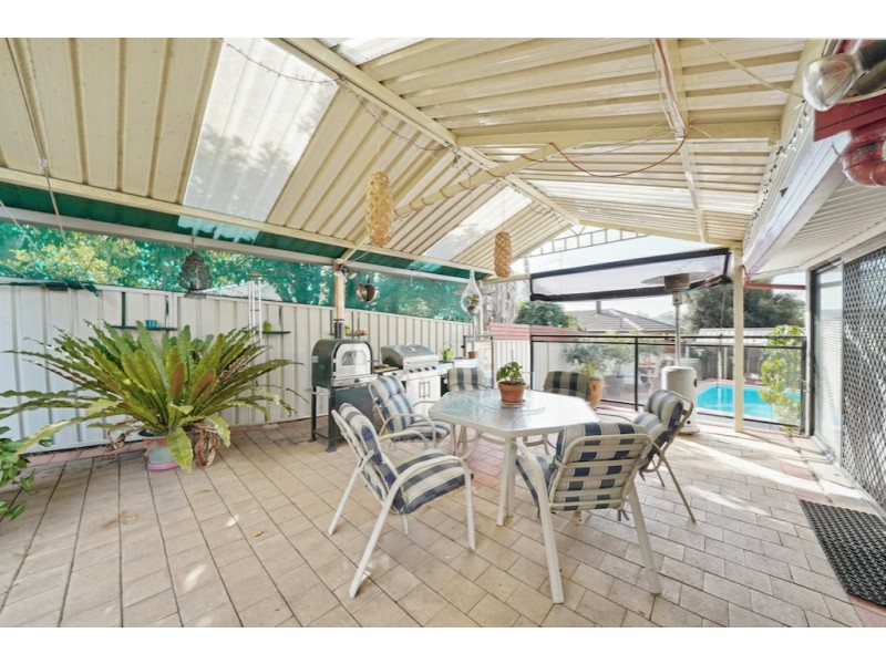 6 Yulunga Place, Bradbury NSW 2560