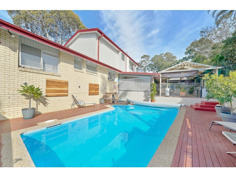 6 Yulunga Place, Bradbury NSW 2560