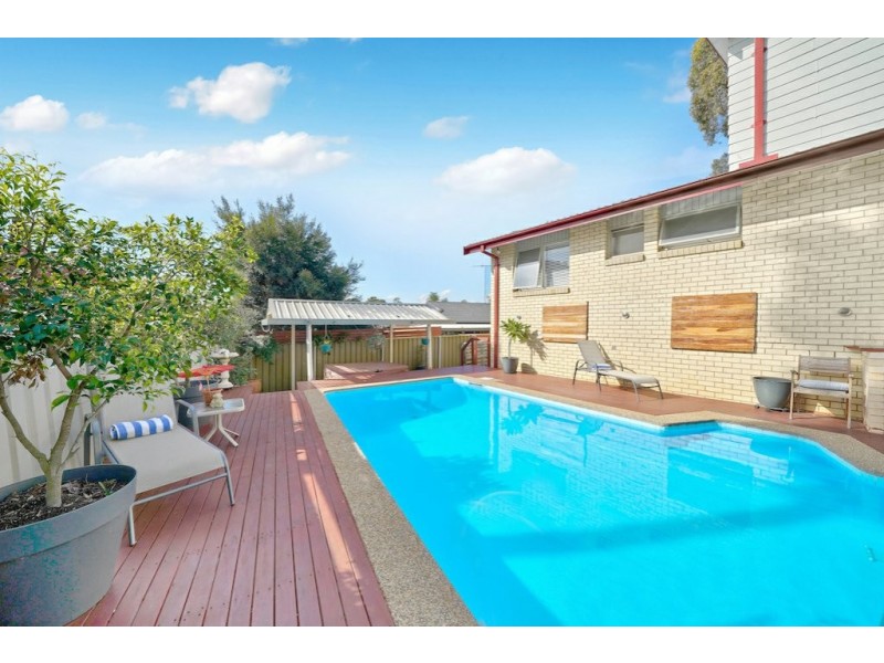 6 Yulunga Place, Bradbury NSW 2560