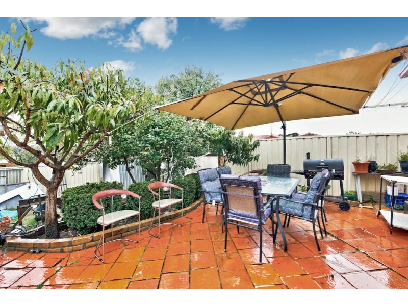 32 Hamlet Crescent, Rosemeadow NSW 2560