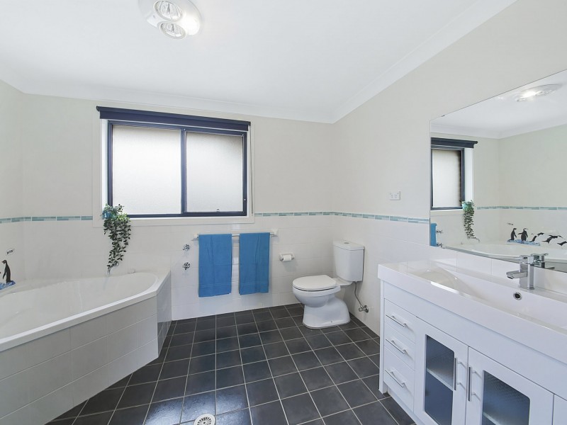 12 Myoporum Avenue, Mount Annan NSW 2567